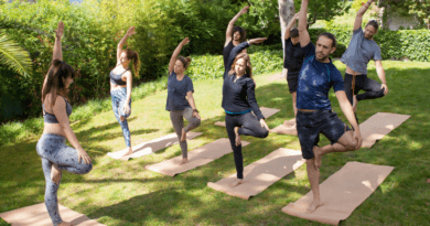 Yoga en groupe et en plein air à Paris