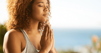 Découvrez notre guide complet sur la méditation pleine conscience Mindfulness. Apprenez les techniques, bienfaits et exercices pour réduire l'anxiété.