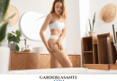 une femme découvre les meilleures plantes contre la cellulite ! Apprenez comment combattre la cellulite. Des solutions efficaces pour une peau lisse et ferme