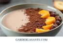 Couverture - Recette du Smoothie Bowl Protéiné au Chanvre, Lait d'Amande et Cacao Cru (2024)